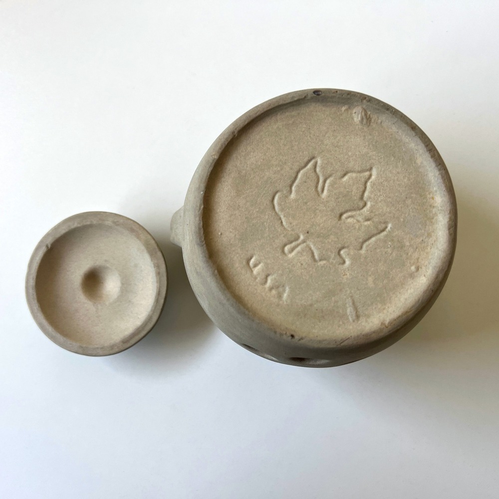 Vintage Studio Pottery Stoneware Garlic Keeper Leaf Mark USA Lid Kitchen Crock - Picture 3 of 14